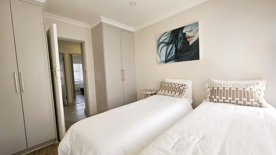 To Let 3 Bedroom Property for Rent in Hartenbos Central Western Cape